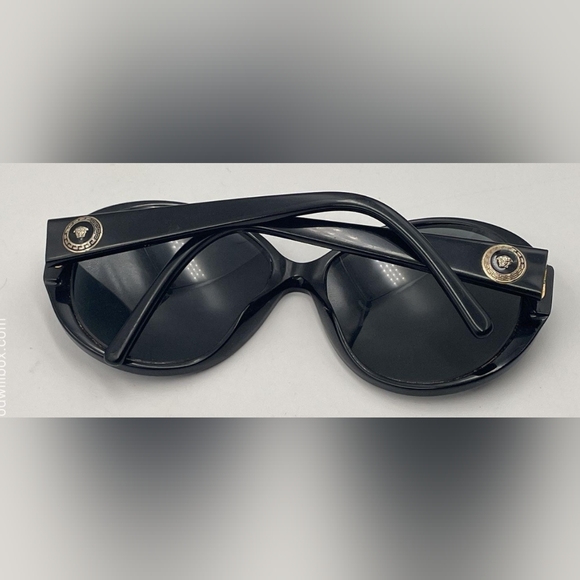 Versace  (non verified) prescription - Sunglasses - Picture 6 of 9